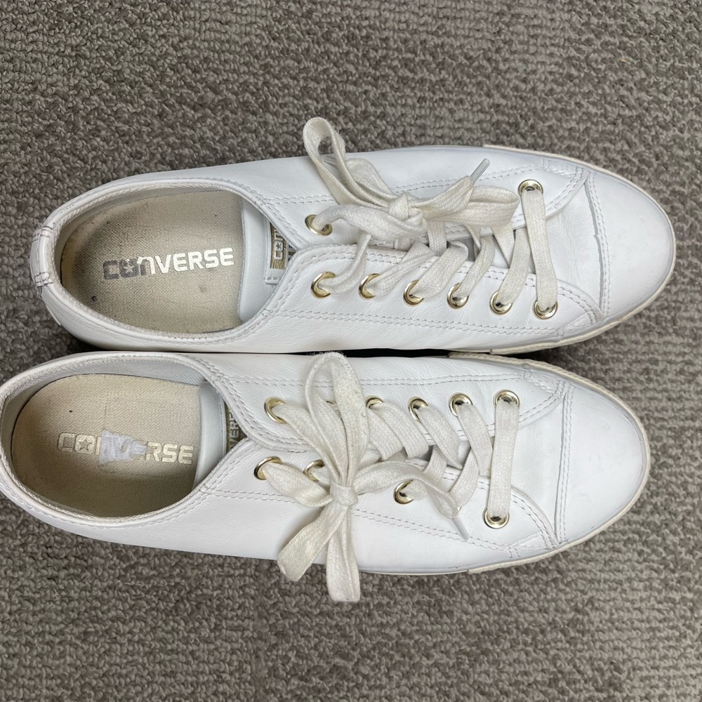 Converse platform sneakers size 10